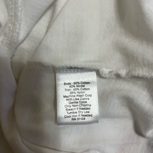 Ladies White Sleeveless Top - Picture 3 of 3